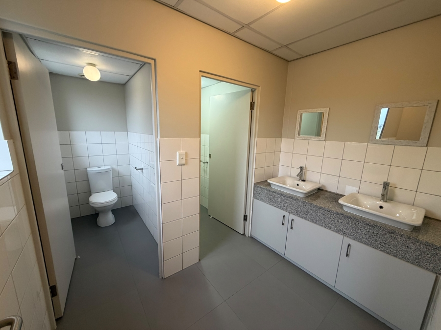 To Let Commercial Property for Rent in Durbanville Western Cape